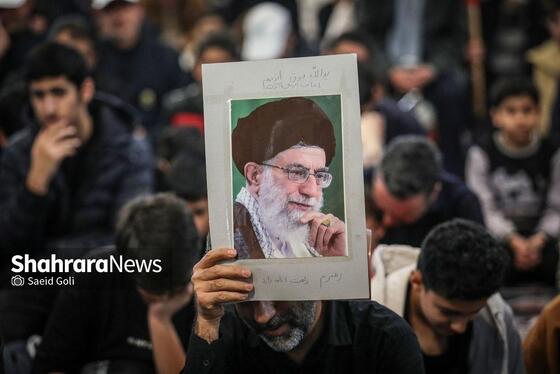 گزارش تصویری | حضور باشکوه مردم در مراسم عزاداری شهادت قائد امت در حرم امام‌رضا(ع)