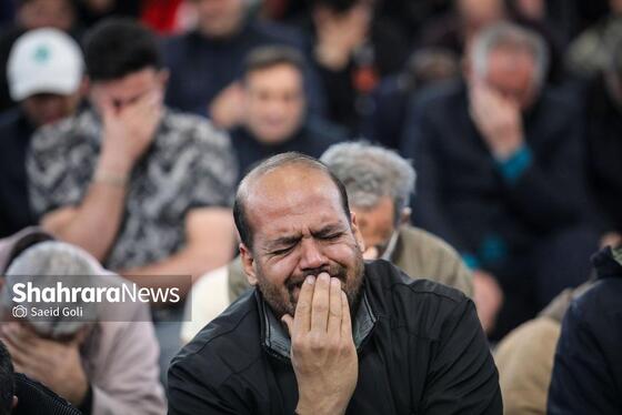 گزارش تصویری | حضور باشکوه مردم در مراسم عزاداری شهادت قائد امت در حرم امام‌رضا(ع)