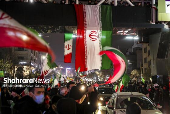 گزارش تصویری | تجمع مردم مشهد در سوگ رهبر انقلاب | بولوار هاشمیه