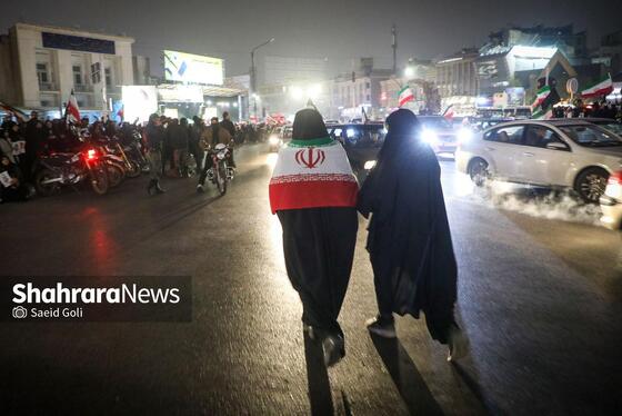 گزارش تصویری | مشهد ایستاده در کنار مدافعان وطن