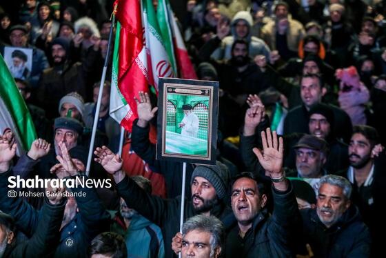 گزارش تصویری | مشهد ایستاده در کنار مدافعان وطن -۲