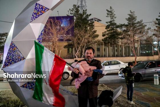 گزارش تصویری | مشهد ایستاده در کنار مدافعان وطن -۲