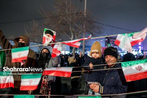 گزارش تصویری | مشهد ایستاده در کنار مدافعان وطن -۲