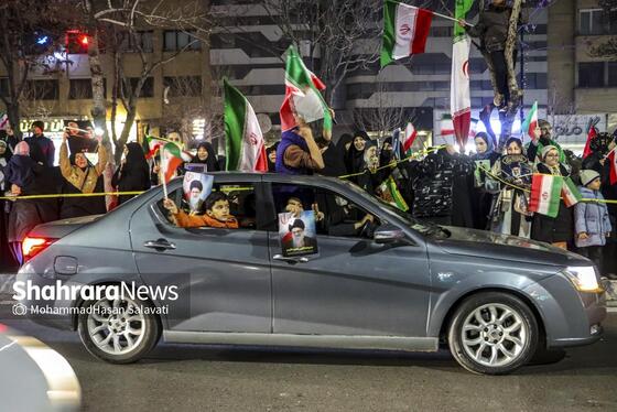 گزارش تصویری | مشهد ایستاده در کنار مدافعان وطن - ۳