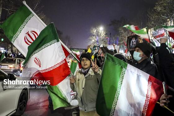 گزارش تصویری | مشهد ایستاده در کنار مدافعان وطن - ۳