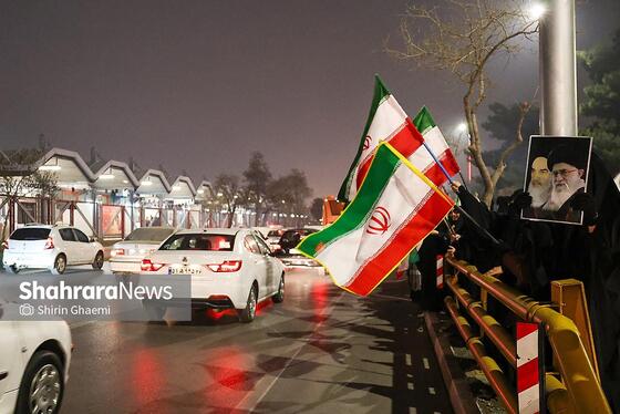 گزارش تصویری | مشهد ایستاده در کنار مدافعان وطن - ۴