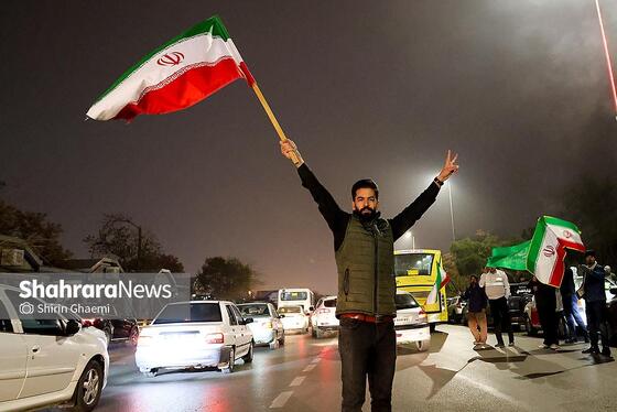 گزارش تصویری | مشهد ایستاده در کنار مدافعان وطن - ۴