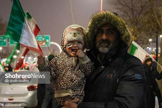 گزارش تصویری | مشهد ایستاده در کنار مدافعان وطن - ۴