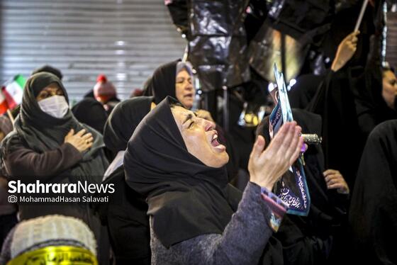 گزارش تصویری | حضور پرشور مردم مشهد در اجتماع خودجوش خونخواهی امام شهید امت ۱