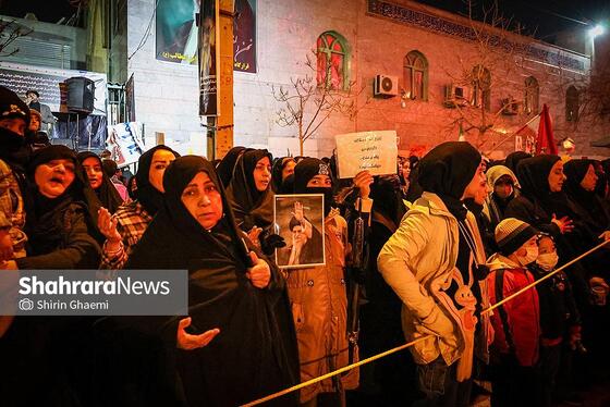 گزارش تصویری | حضور پرشور مردم مشهد در اجتماع خودجوش خونخواهی امام شهید امت ۲