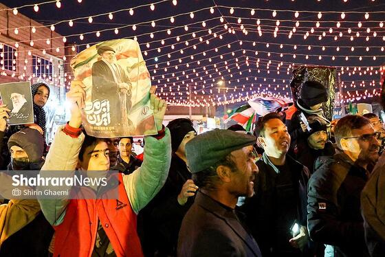 گزارش تصویری | حضور پرشور مردم مشهد در اجتماع خودجوش خونخواهی امام شهید امت ۲