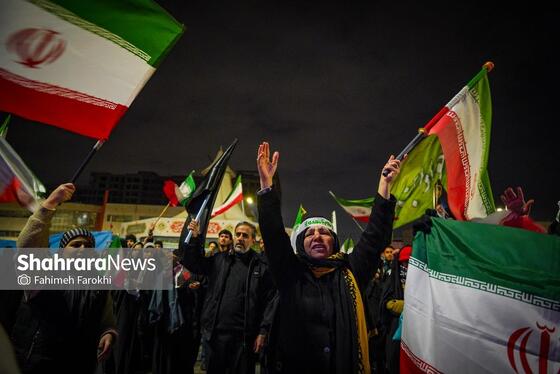 گزارش تصویری | حضور پرشور مردم مشهد در اجتماع خودجوش خونخواهی امام شهید امت ۳