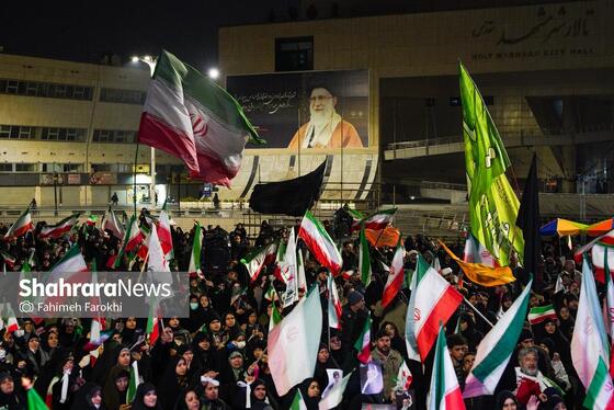 گزارش تصویری | حضور پرشور مردم مشهد در اجتماع خودجوش خونخواهی امام شهید امت ۳