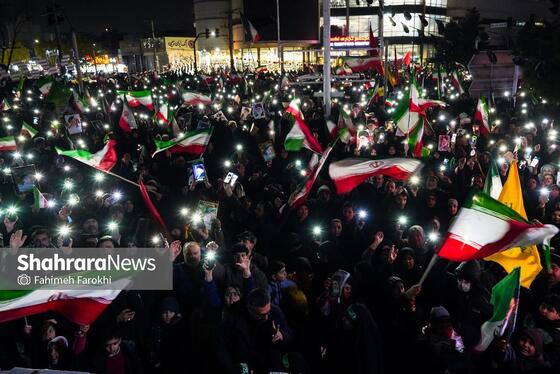 گزارش تصویری | حضور پرشور مردم مشهد در اجتماع خودجوش خونخواهی امام شهید امت ۳