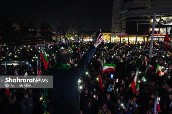 گزارش تصویری | حضور پرشور مردم مشهد در اجتماع خودجوش خونخواهی امام شهید امت ۳