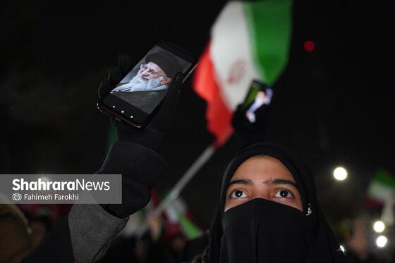 گزارش تصویری | حضور پرشور مردم مشهد در اجتماع خودجوش خونخواهی امام شهید امت ۳