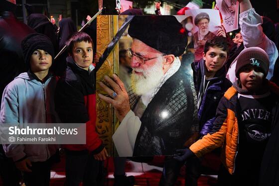 گزارش تصویری | حضور پرشور مردم مشهد در اجتماع خودجوش خونخواهی امام شهید امت ۳