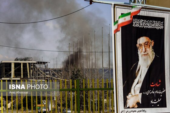 گزارش تصویری | تجاوز هوایی آمریکا و رژیم صهیونیستی به ورزشگاه ۱۲هزار نفری آزادی