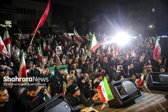 گزارش تصویری | اجتماع مردم مشهد در خونخواهی قائد امت در خیابان هاشمیه