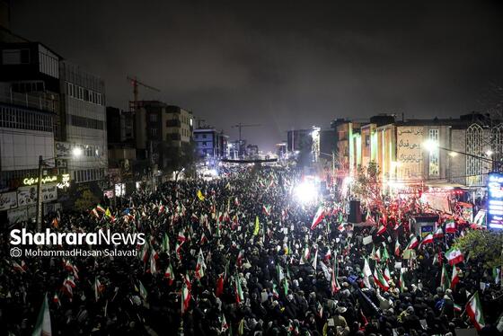 گزارش تصویری | اجتماع مردم مشهد در خونخواهی قائد امت در خیابان هاشمیه