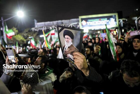 گزارش تصویری | اجتماع مردم مشهد در خونخواهی قائد امت در خیابان هاشمیه