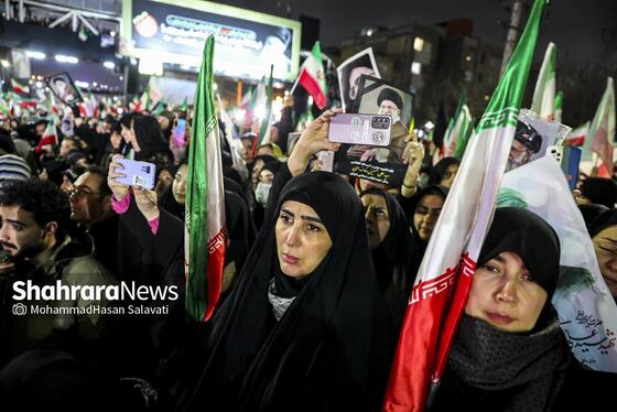 گزارش تصویری | اجتماع مردم مشهد در خونخواهی قائد امت در خیابان هاشمیه