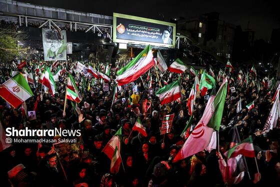 گزارش تصویری | اجتماع مردم مشهد در خونخواهی قائد امت در خیابان هاشمیه