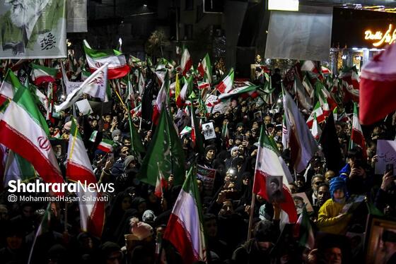 گزارش تصویری | اجتماع مردم مشهد در خونخواهی قائد امت در خیابان هاشمیه