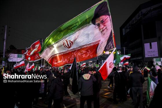 گزارش تصویری | اجتماع مردم مشهد در خونخواهی قائد امت در خیابان هاشمیه