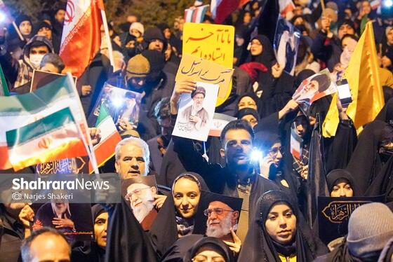 گزارش تصویری | حضور پرشور مردم مشهد در اجتماع خودجوش خونخواهی امام شهید امت در بلوار الهیه و میدان ولیعصر