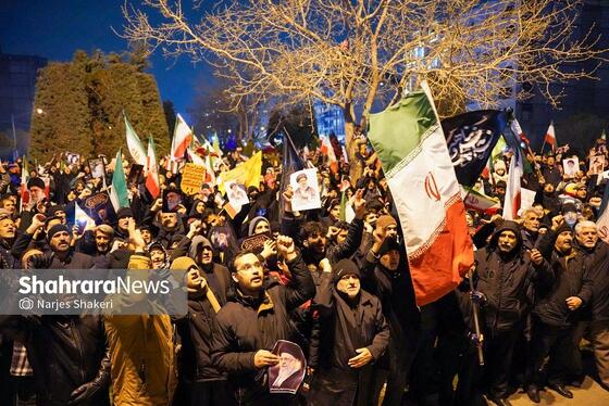 گزارش تصویری | حضور پرشور مردم مشهد در اجتماع خودجوش خونخواهی امام شهید امت در بلوار الهیه و میدان ولیعصر