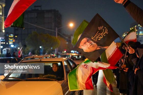 گزارش تصویری | حضور پرشور مردم مشهد در اجتماع خودجوش خونخواهی امام شهید امت در بلوار الهیه و میدان ولیعصر