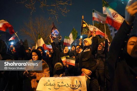 گزارش تصویری | حضور پرشور مردم مشهد در اجتماع خودجوش خونخواهی امام شهید امت در بلوار الهیه و میدان ولیعصر