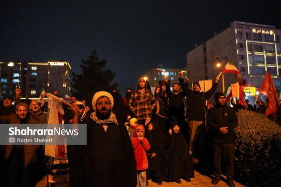 گزارش تصویری | حضور پرشور مردم مشهد در اجتماع خودجوش خونخواهی امام شهید امت در بلوار الهیه و میدان ولیعصر