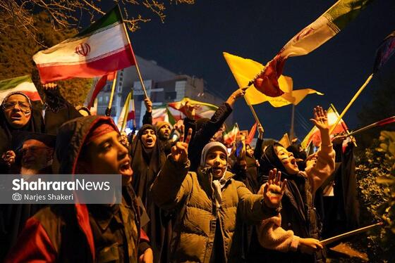 گزارش تصویری | حضور پرشور مردم مشهد در اجتماع خودجوش خونخواهی امام شهید امت در بلوار الهیه و میدان ولیعصر