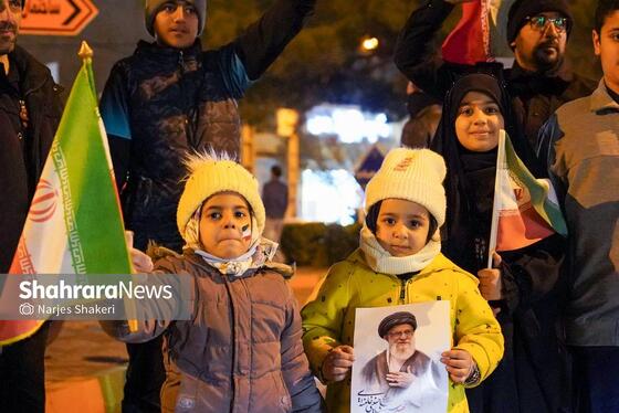 گزارش تصویری | حضور پرشور مردم مشهد در اجتماع خودجوش خونخواهی امام شهید امت در بلوار الهیه و میدان ولیعصر