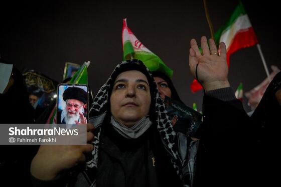 گزارش تصویری | خونخواهی رهبر شهید در میدان فجر مشهد