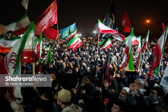 گزارش تصویری | خونخواهی رهبر شهید در میدان فجر مشهد