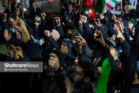گزارش تصویری | خونخواهی رهبر شهید در میدان فجر مشهد