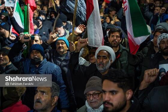 گزارش تصویری | خونخواهی رهبر شهید در میدان فجر مشهد