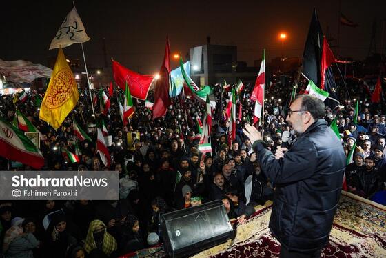 گزارش تصویری | خونخواهی رهبر شهید در میدان فجر مشهد