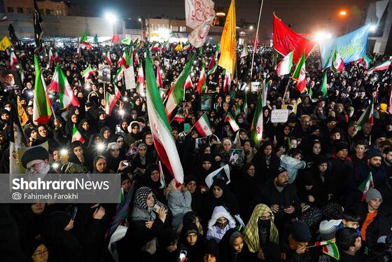 گزارش تصویری | خونخواهی رهبر شهید در میدان فجر مشهد