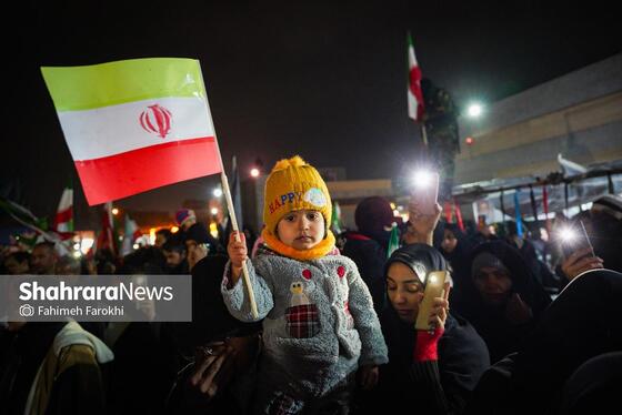 گزارش تصویری | خونخواهی رهبر شهید در میدان فجر مشهد