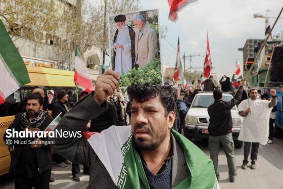 گزارش تصویری | خروش انقلابی نمازگزاران جمعه مشهد در محکومیت جنایات رژیم صهیونیستی و آمریکا