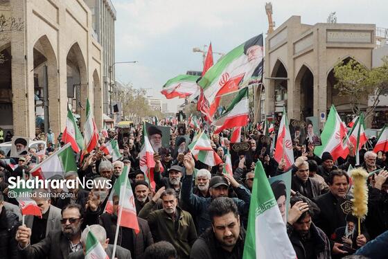 گزارش تصویری | خروش انقلابی نمازگزاران جمعه مشهد در محکومیت جنایات رژیم صهیونیستی و آمریکا