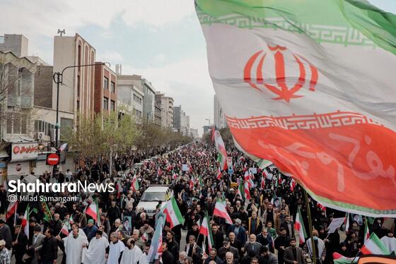 گزارش تصویری | خروش انقلابی نمازگزاران جمعه مشهد در محکومیت جنایات رژیم صهیونیستی و آمریکا