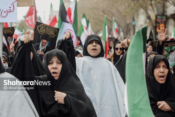 گزارش تصویری | خروش انقلابی نمازگزاران جمعه مشهد در محکومیت جنایات رژیم صهیونیستی و آمریکا