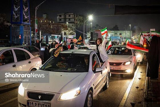 گزارش تصویری | رژه خودرویی مردم مشهد در ششمین شب از حضور پرشور در خیابان‌ها (۱)