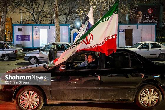 گزارش تصویری | رژه خودرویی مردم مشهد در ششمین شب از حضور پرشور در خیابان‌ها (۱)