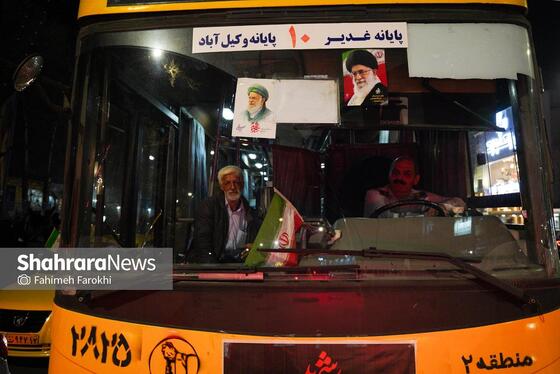 گزارش تصویری | رژه خودرویی مردم مشهد در ششمین شب از حضور پرشور در خیابان‌ها (۲)